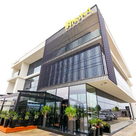N Hotel By Noshi Rinas Luaran gambar
